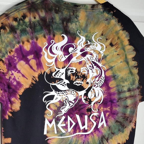NWT Tie Dye Medusa T-shirt - Picture 2 of 4
